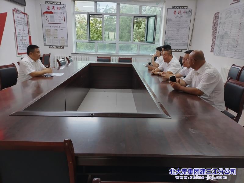 5165ebda61d0cda1d4d2ee79e807173f_副本.jpg