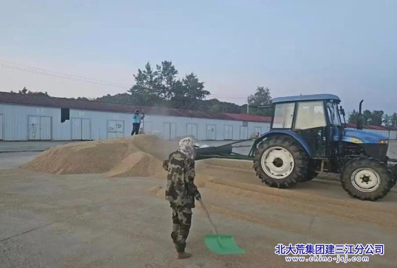微信图片_20251015083519_副本.jpg