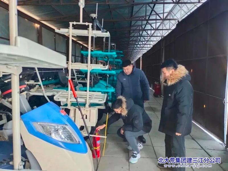 八五九农场冬季安全大排查 护航节日促稳定.jpg