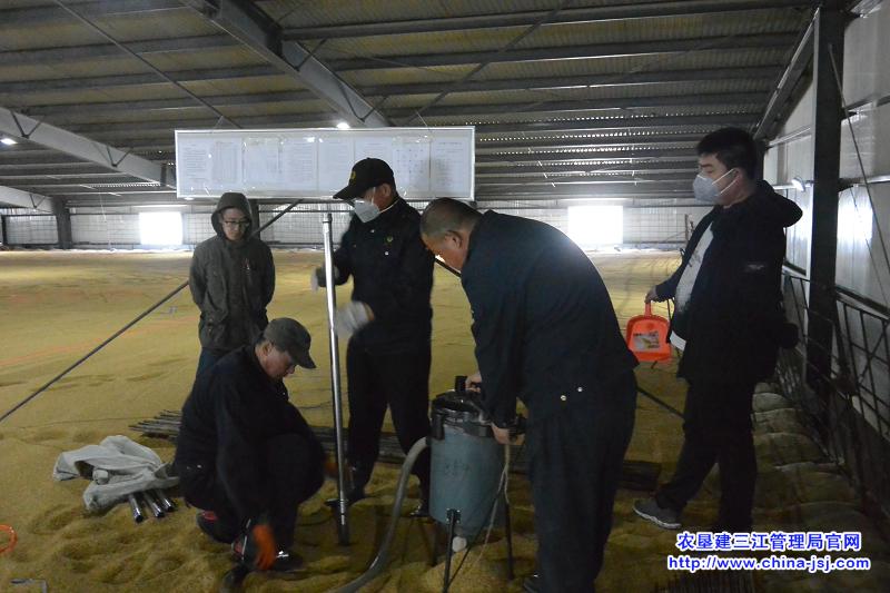 省粮食质检站对胜利农场开展政策性粮食库存大清查