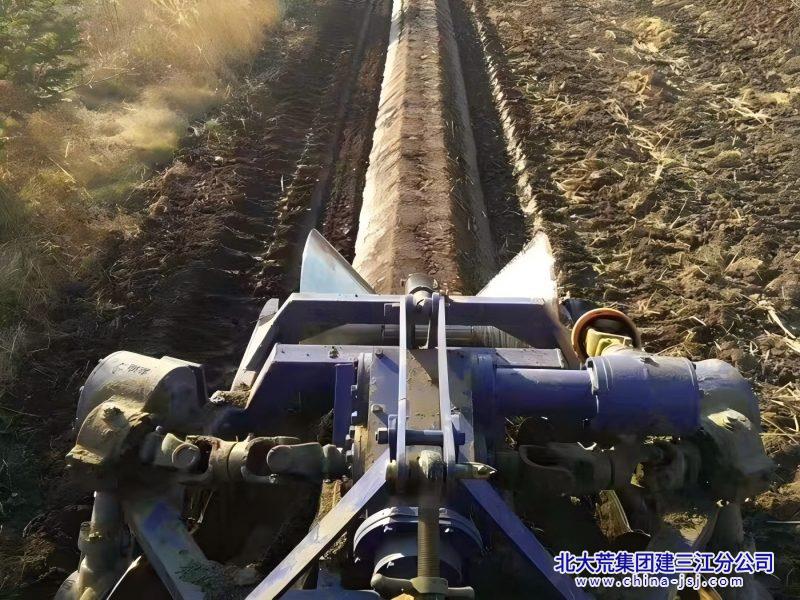 水田秋筑埂 (4)(1).jpg 水田秋筑埂 (4)(1).jpg