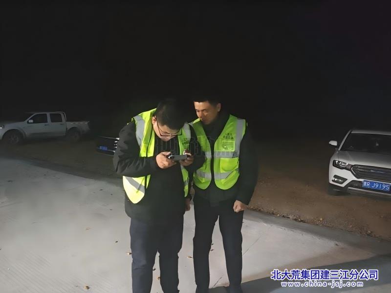 八五九无人机夜间巡查安全(1).jpg 八五九无人机夜间巡查安全(1).jpg