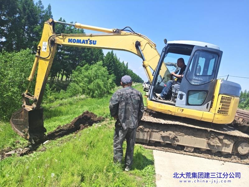 6区关玉莹清淤.jpg
