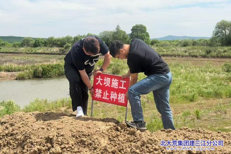0bd6b77dd22db04a140e0b66508eee3f_副本.jpg