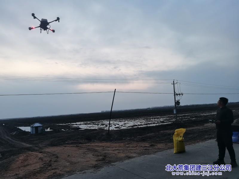 二区春耕无人机施肥 (5).jpg