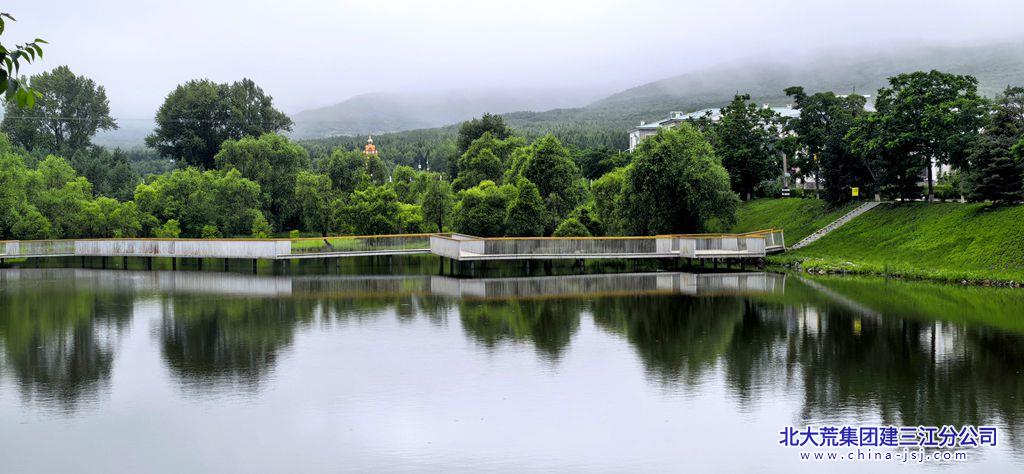 雾锁青山藏云影.jpg