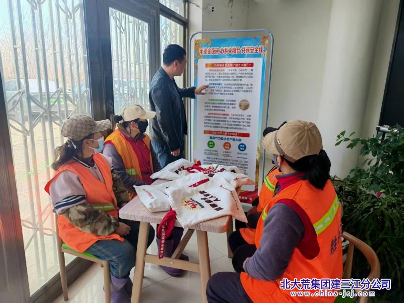 e05050b6e01f577665c43540d208d56f.jpg e05050b6e01f577665c43540d208d56f.jpg