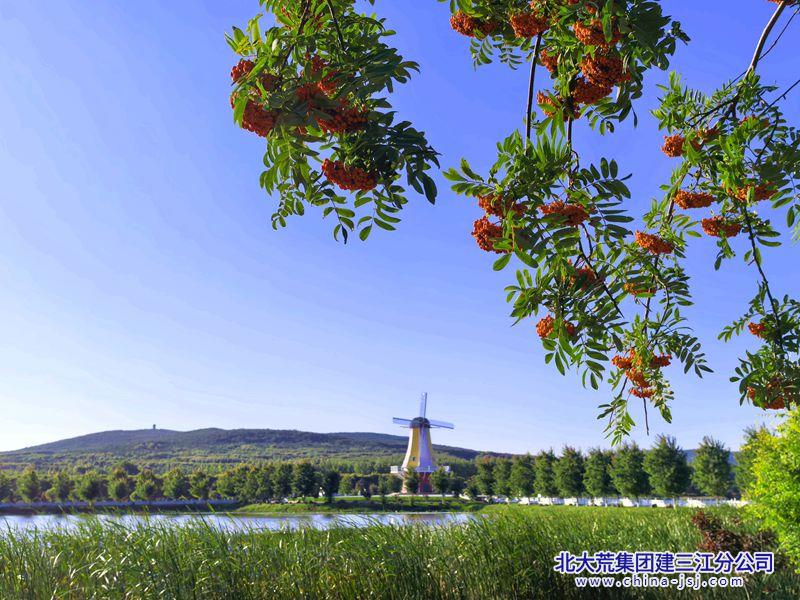 一湖清宁 满目秋序.jpg