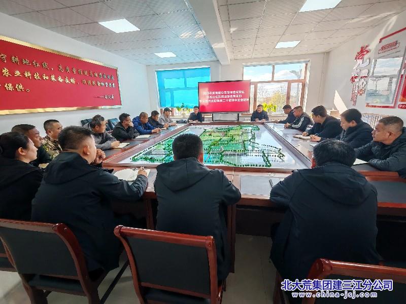 caaf89c66cd2408f8697ee5d0304b72 (1).jpg caaf89c66cd2408f8697ee5d0304b72 (1).jpg