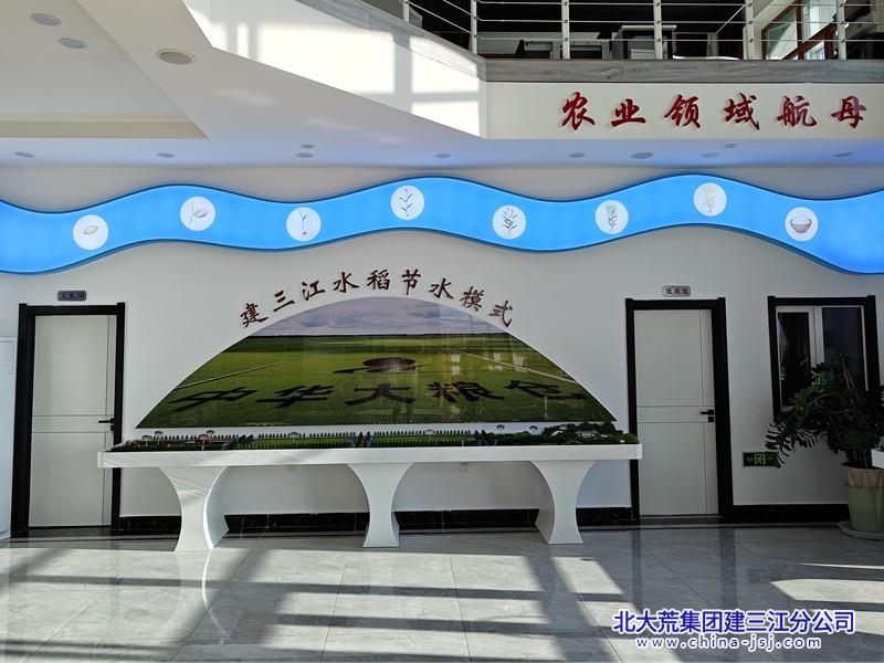 01 (2).jpg 01 (2).jpg