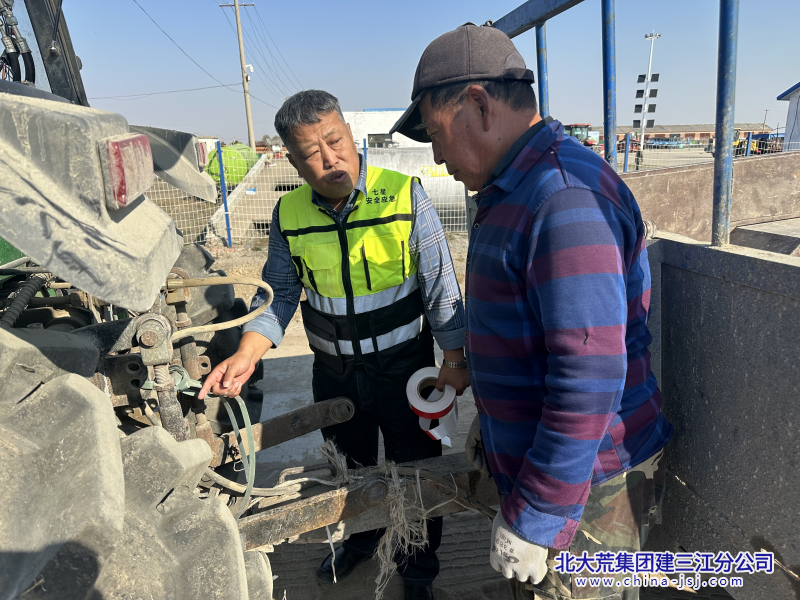 D2EF44B7E1EAD6D7919DCABADC6AC27A_副本.png