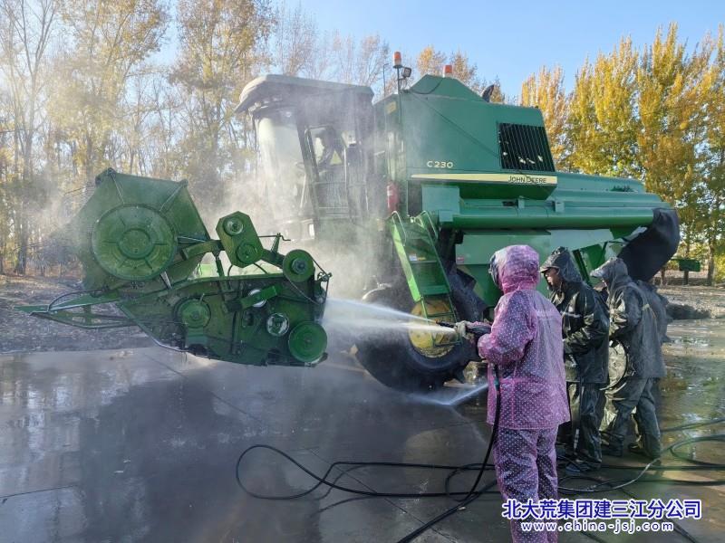 8761f6db4580df4a48f82d6d1cd2fbfb_副本.jpg